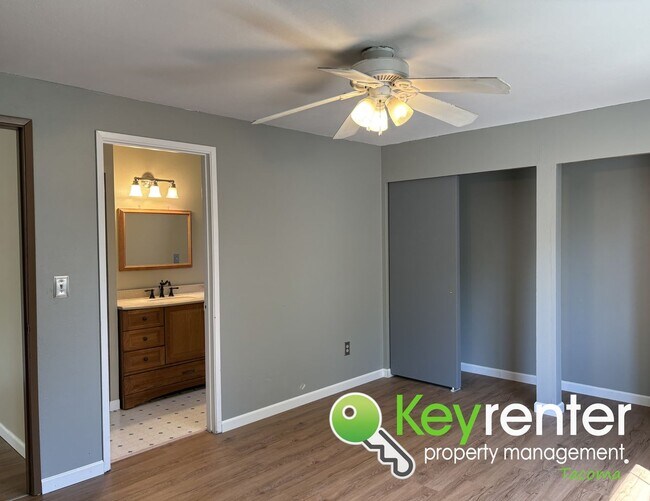 Building Photo - Gorgeous 3Bed/2Bath In the Heart of Tacoma!