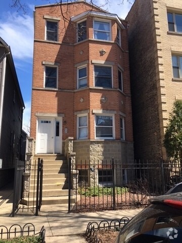 Building Photo - 3733 N Janssen Ave