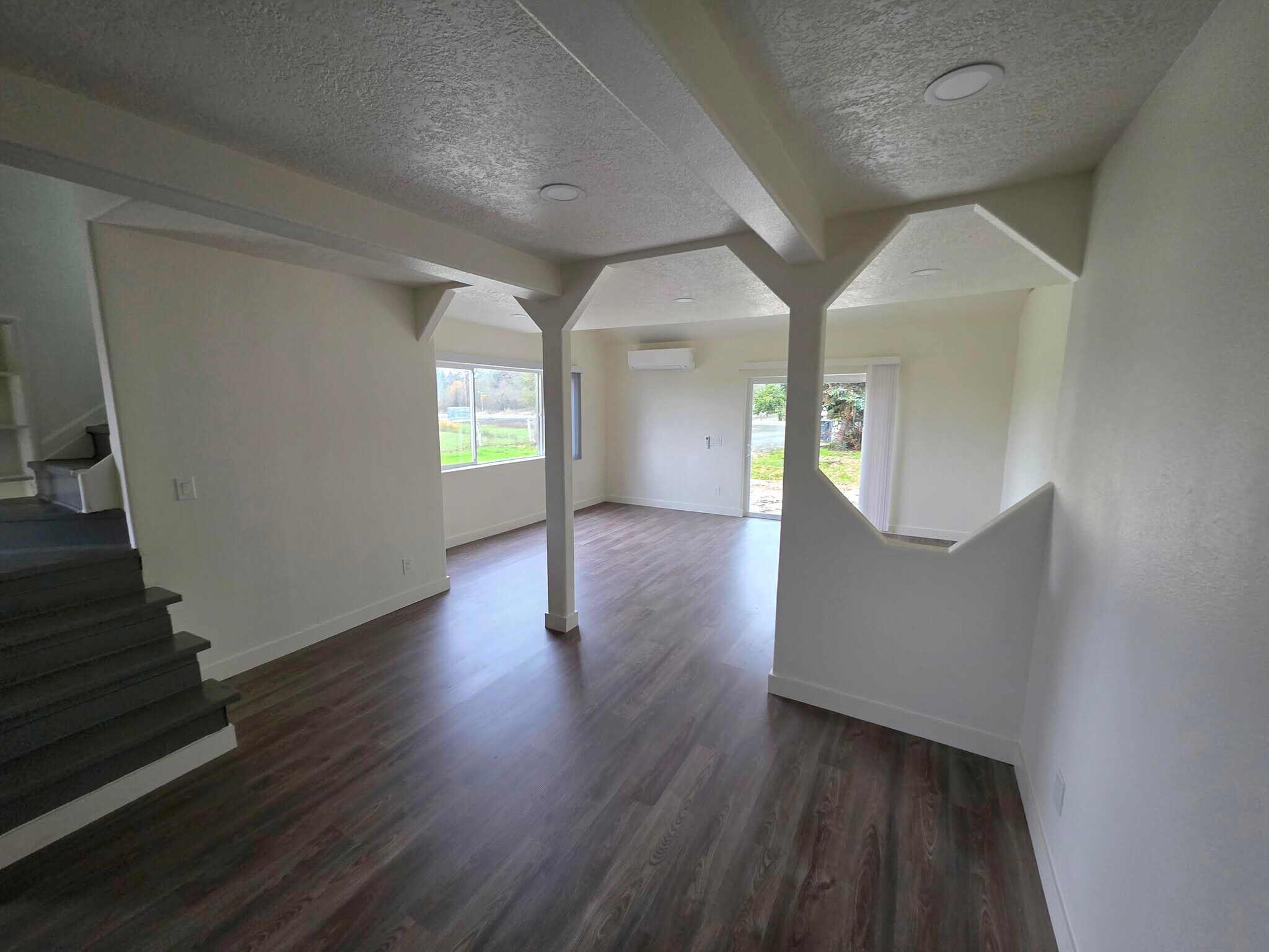 Building Photo - 12765 Clow Corner Rd