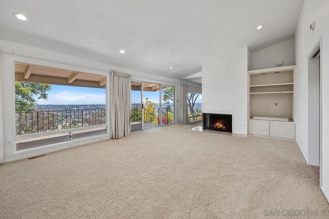 Primary Photo - 6371 Dwane Ave