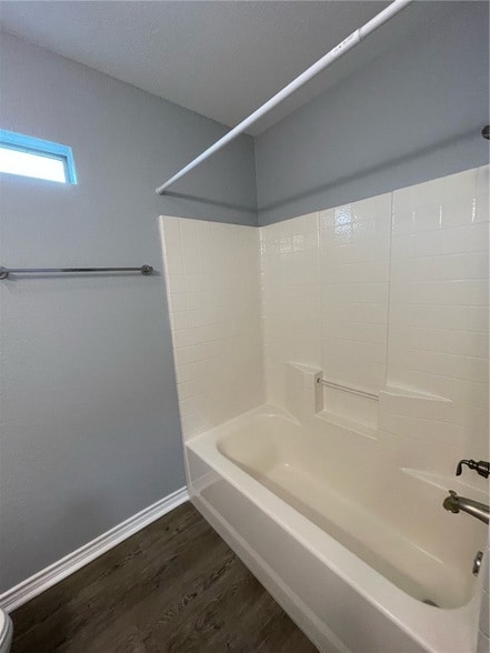 Building Photo - 3838 Oldenburg Ln