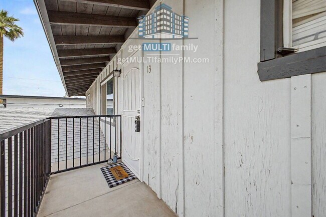 Building Photo - 4325 N 26th St
