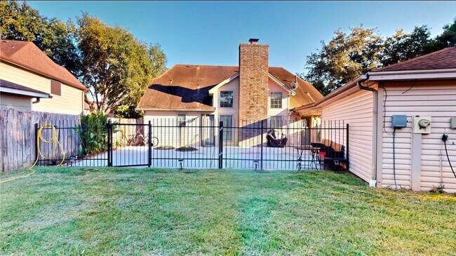 Building Photo - 4026 Ash Hollow Dr