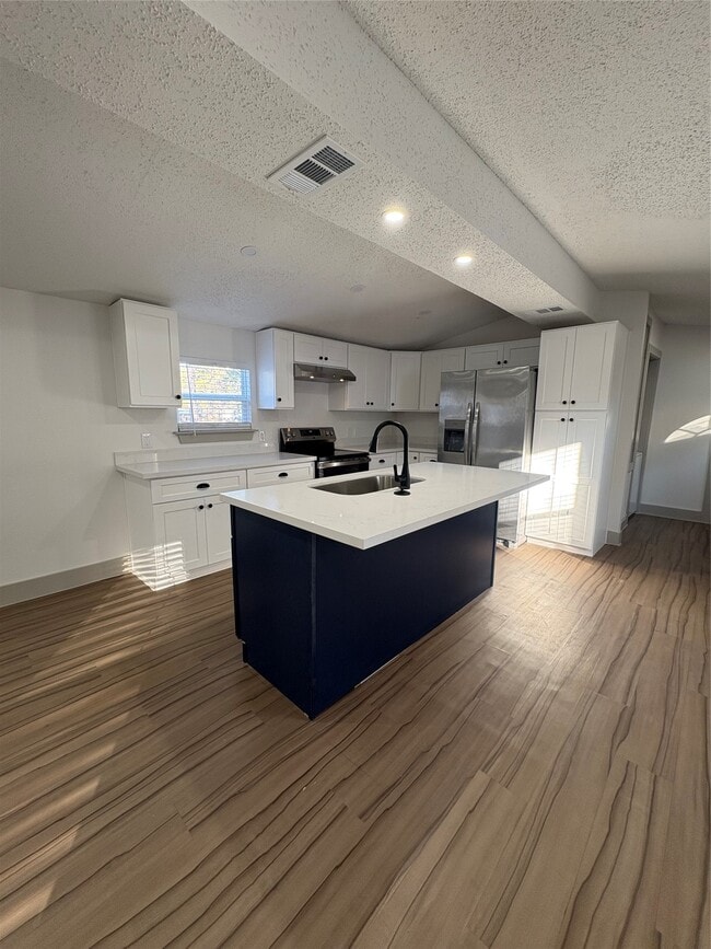 Building Photo - 23732 Panky Ln