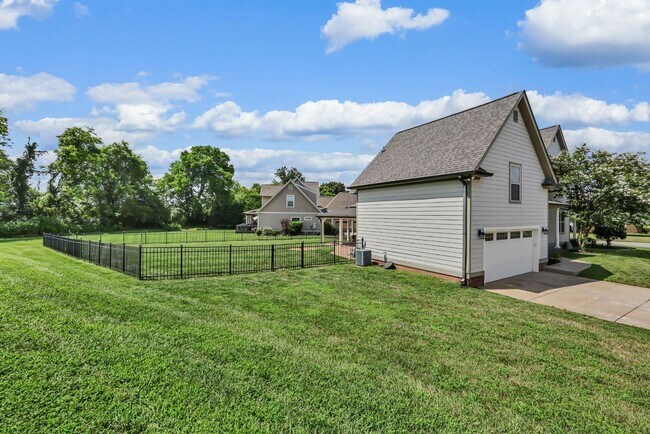 Building Photo - 1154 Buggy Cove