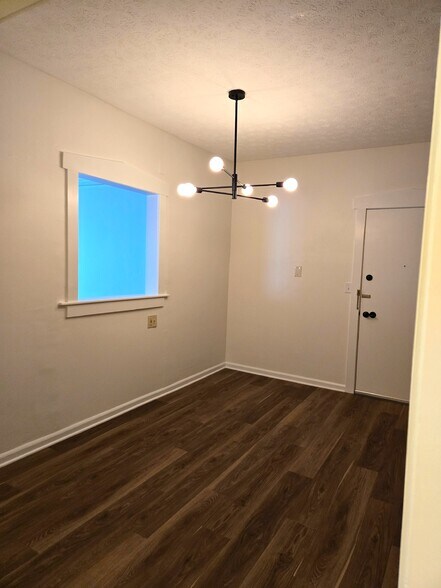 Building Photo - 2472 Overlook Rd