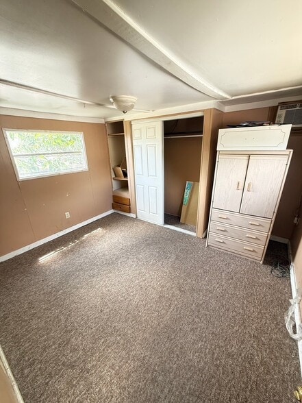 Building Photo - 920 Boardwalk Ln