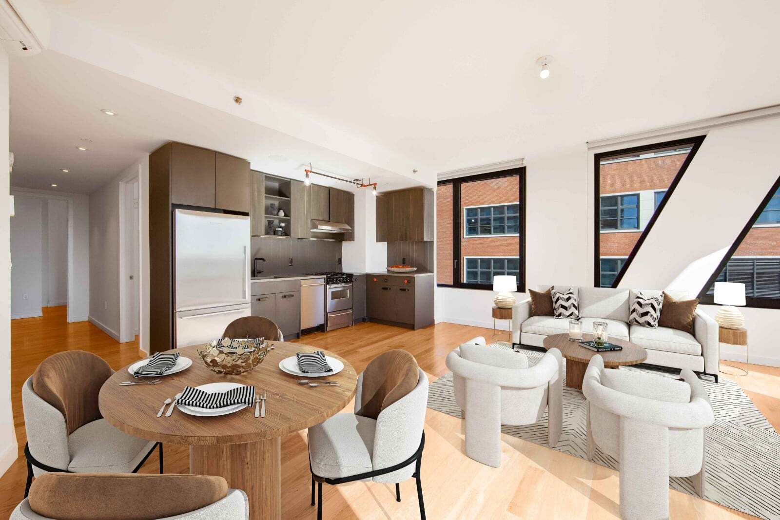 Building Photo - 123 Melrose St