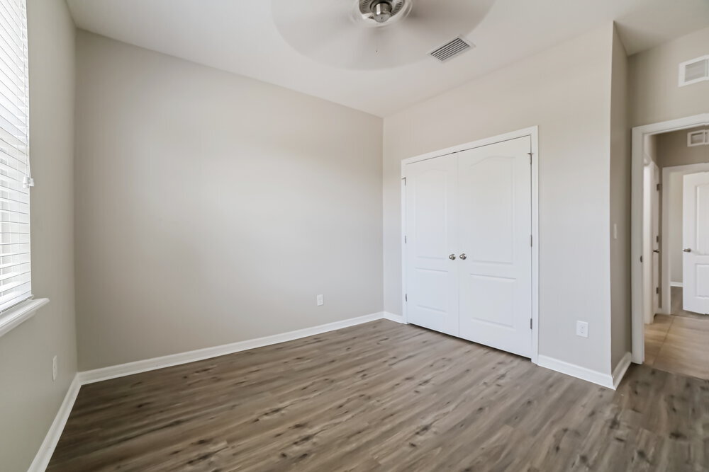 Building Photo - 402 Blakely Ct