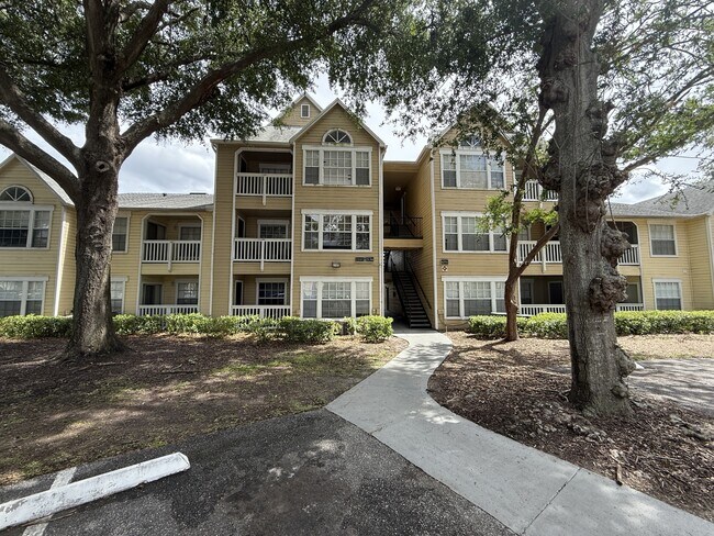 Building Photo - 1051 S Hiawassee Rd