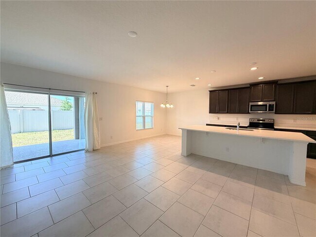 Building Photo - 4629 Bernard Blvd