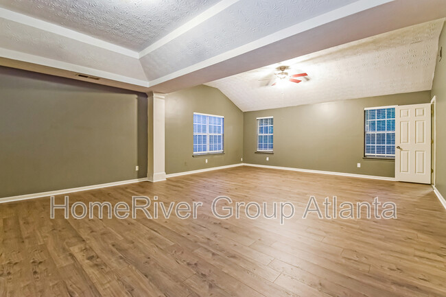 Building Photo - 548 Harvick Cir