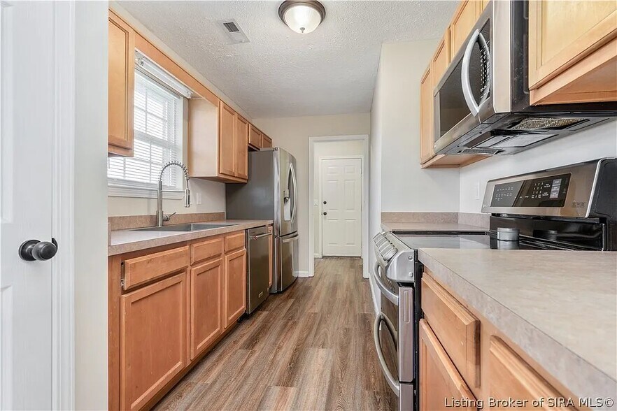 Building Photo - 2801 Boulder Ct