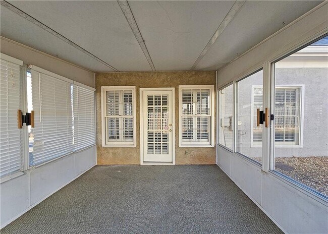 Building Photo - 940 Bridgegate Dr NE