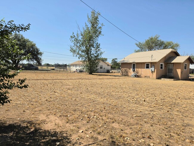 Building Photo - 708 Redwine Quincy