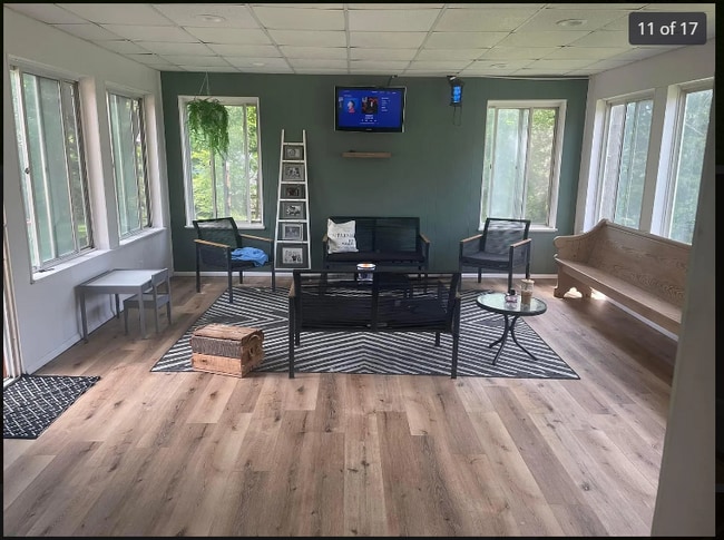 Building Photo - 224 Mt Aire Dr