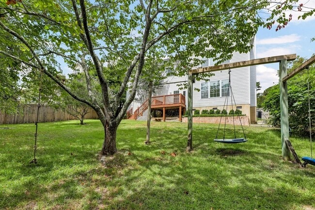 Building Photo - 1010 Meridian Dr