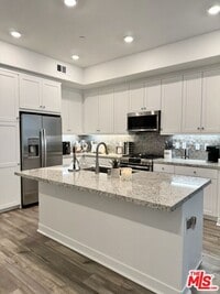 Building Photo - 26976 W Prospector Rd