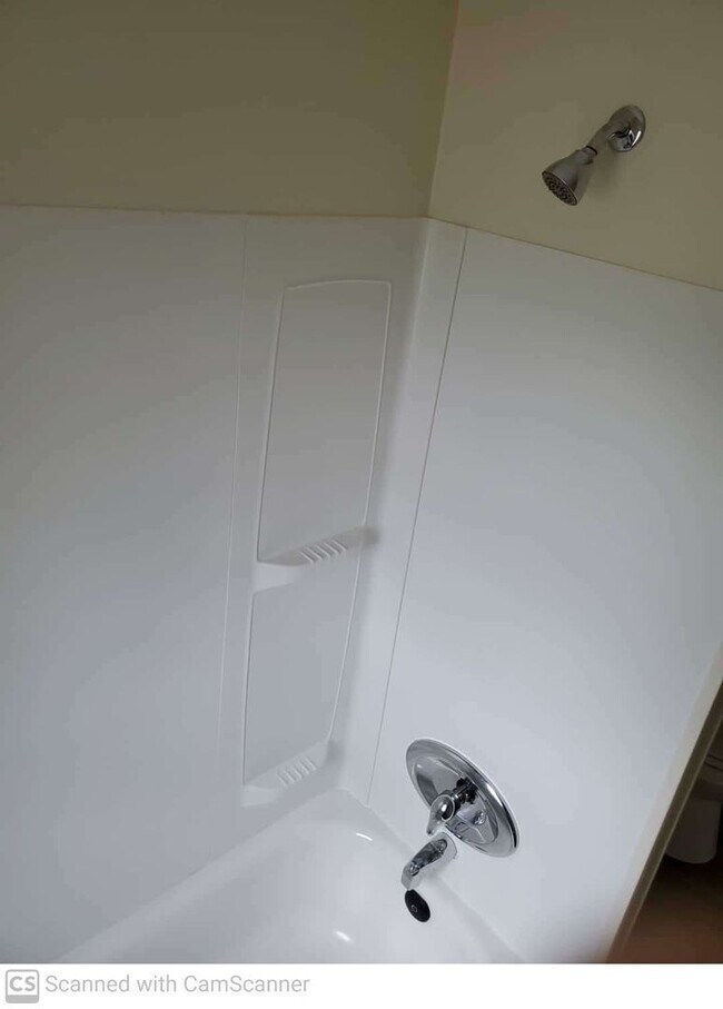 Building Photo - 132-134 Volkenand Ave