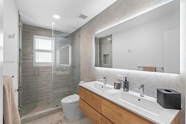 Building Photo - 4621 NW 93rd Doral Ct