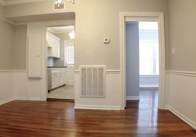 Building Photo - 4630 Clay St