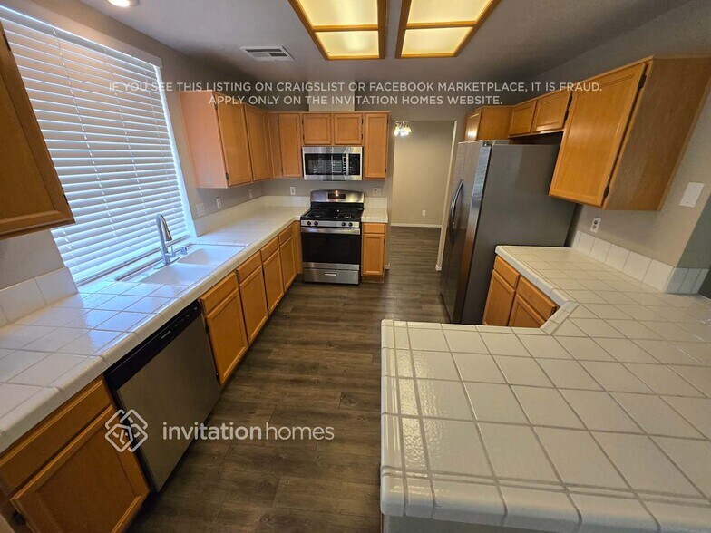 Building Photo - 1862 Vista Del Oso Way