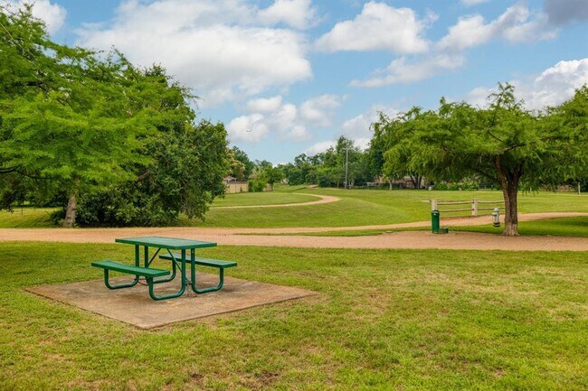 Building Photo - 10616 Mellow Meadow Dr