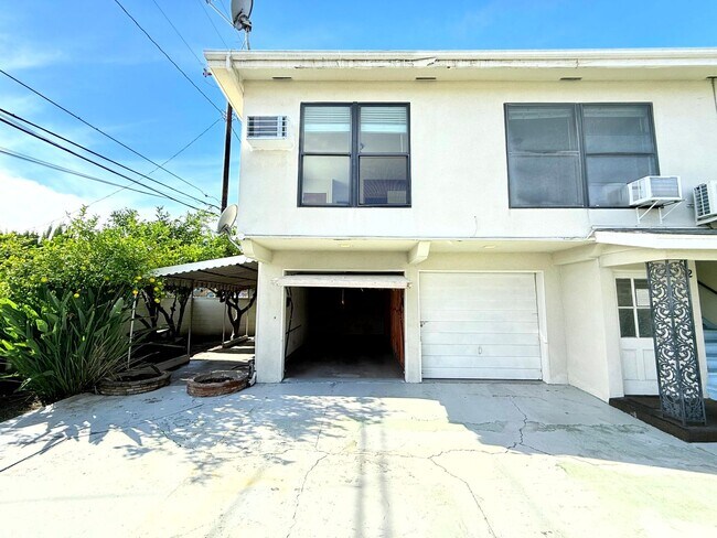 Building Photo - 2270 White St