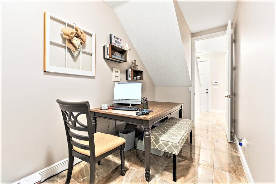 1st Floor Office - 4321 Savannah Bay Pl