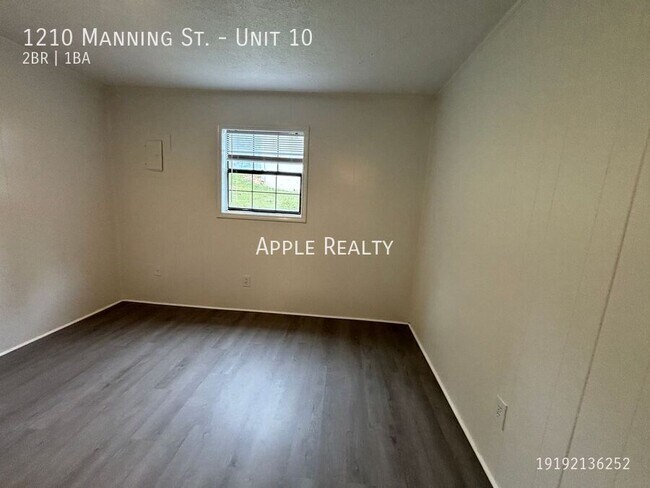 Building Photo - 1210 Manning St