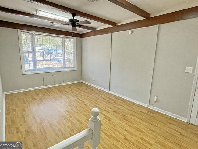 Building Photo - 1831 Tanglewood Rd