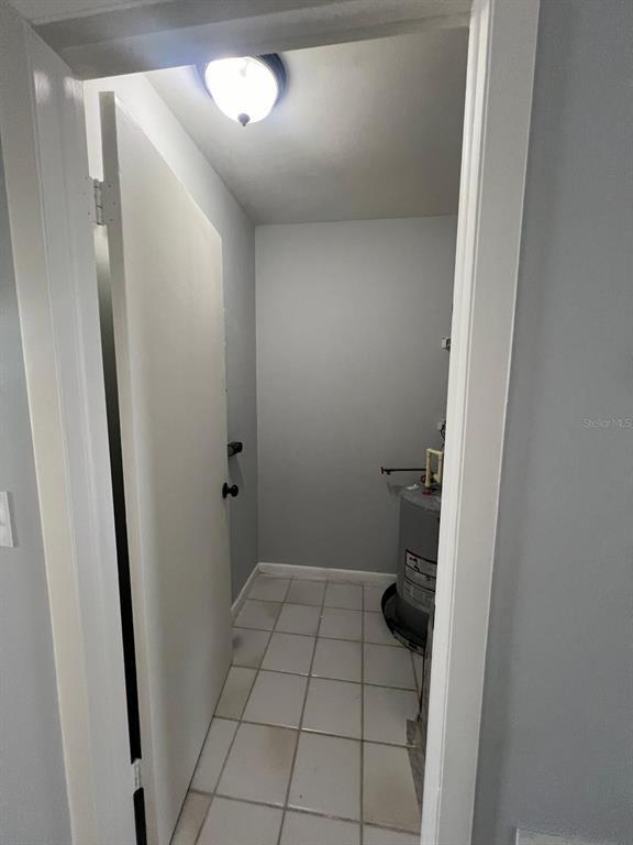 Building Photo - 9122 Tudor Dr