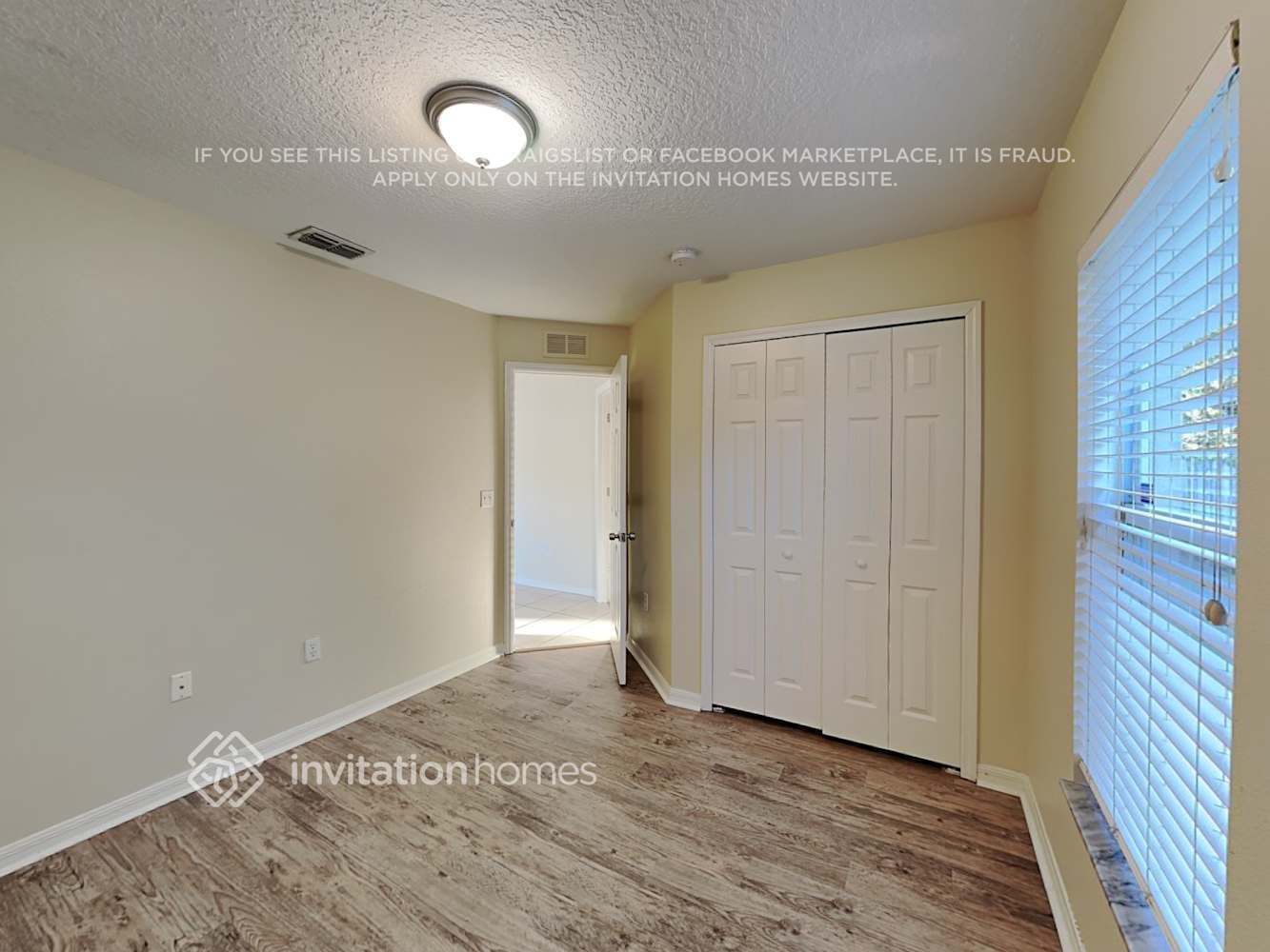 Building Photo - 2797 Benrock Terrace