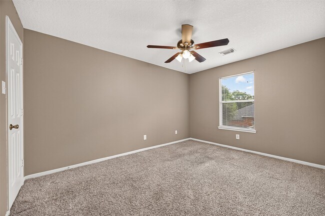 Building Photo - 14402 Barker Pelican Ct