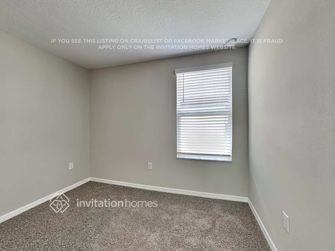 Building Photo - 2381 Jungle Dr