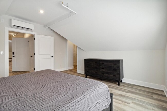 Building Photo - 1164 Terrace St