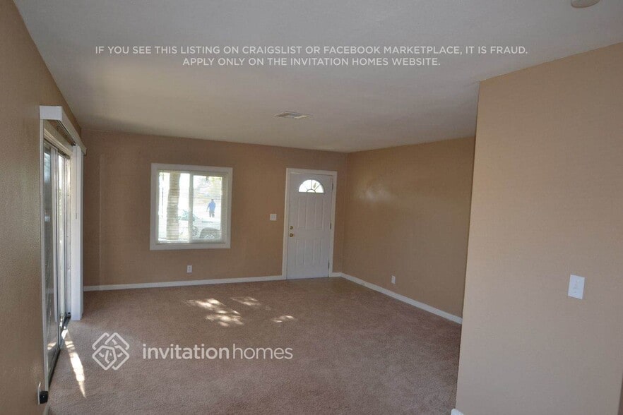 Building Photo - 16158 Randall Ave
