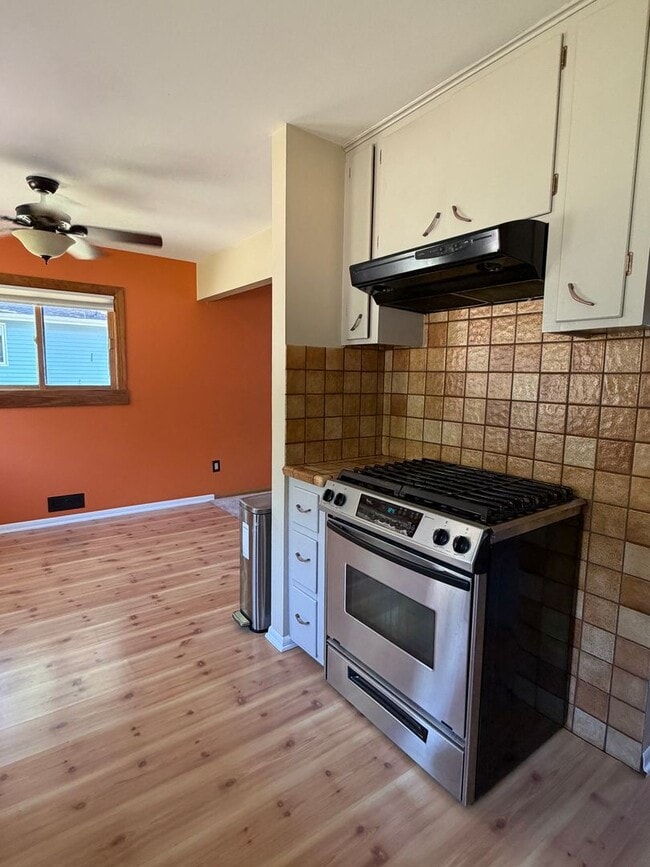 Building Photo - 95 Chapparal Cir