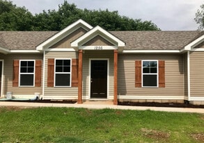 Building Photo - 1256 Dean Dr