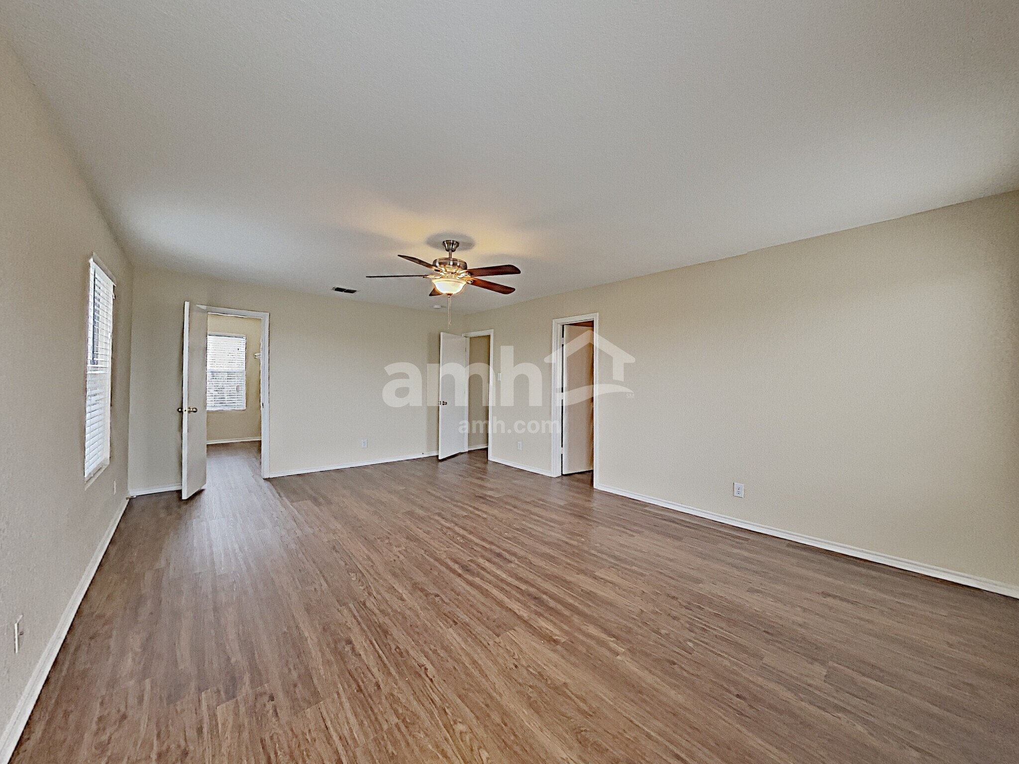 Building Photo - 7915 Arabian Cv