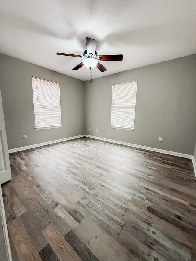 Building Photo - 28 W F Magers Rd