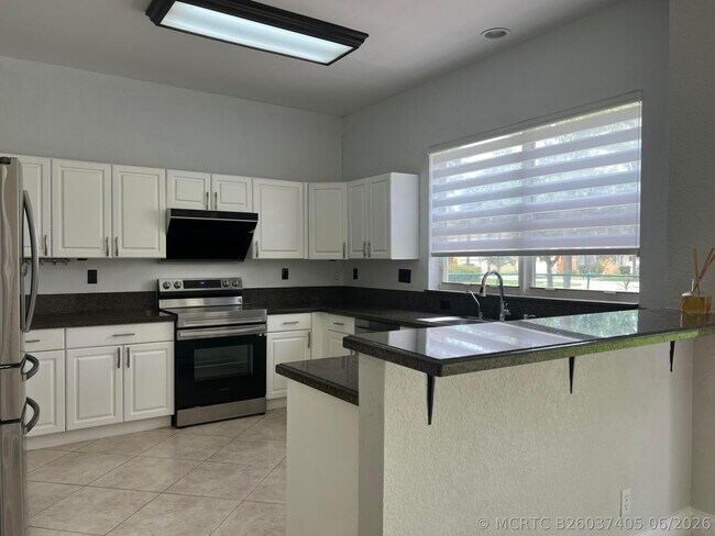 Building Photo - 16447 SW 1st Ct