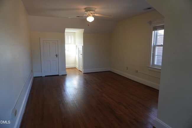 Building Photo - 1203 S Main St