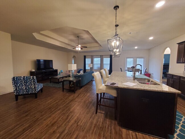 Building Photo - 329 Merlin Ct