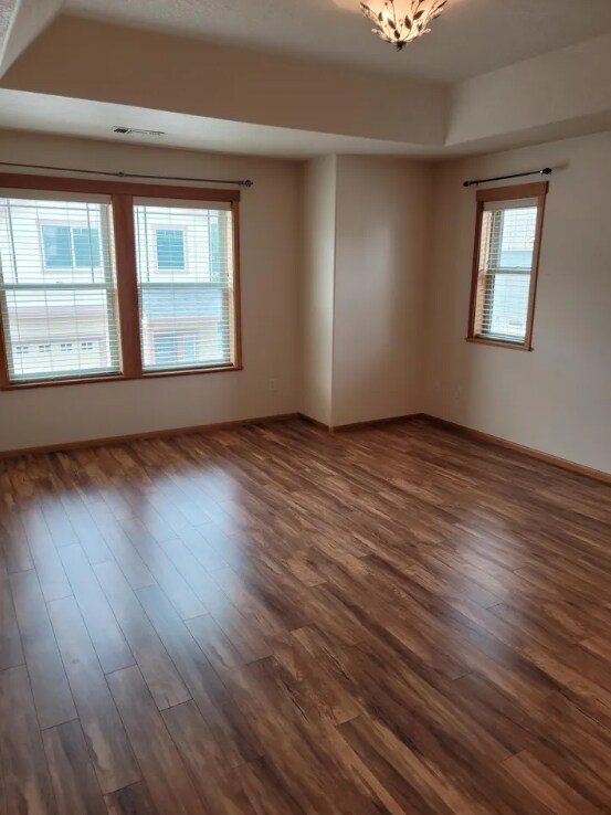 Building Photo - 610 Shadow Way