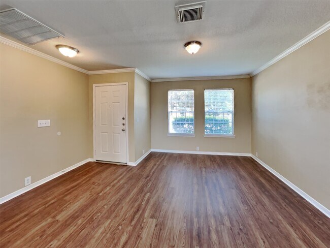 Building Photo - 674 Cypresswood Trce