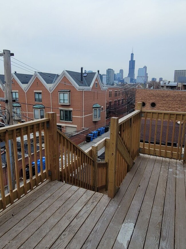 Building Photo - 1434 W Flournoy St