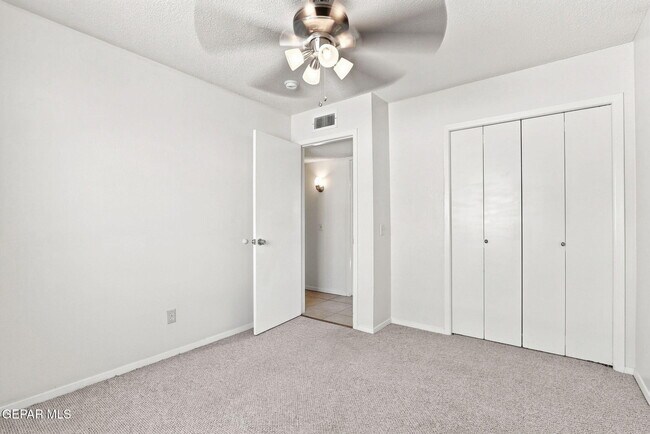 Building Photo - 6621 Mesa Grande Ave