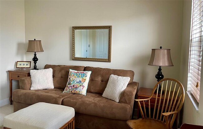 Building Photo - 4629 Poinciana St