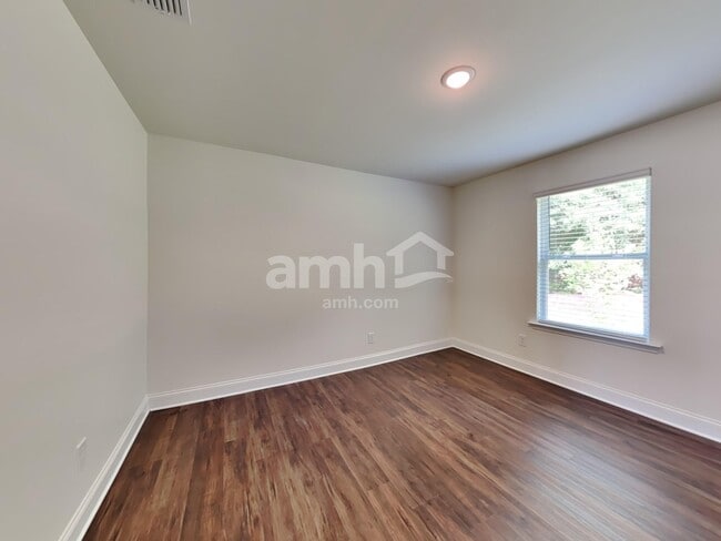 Building Photo - 1234 Soapstone Rd